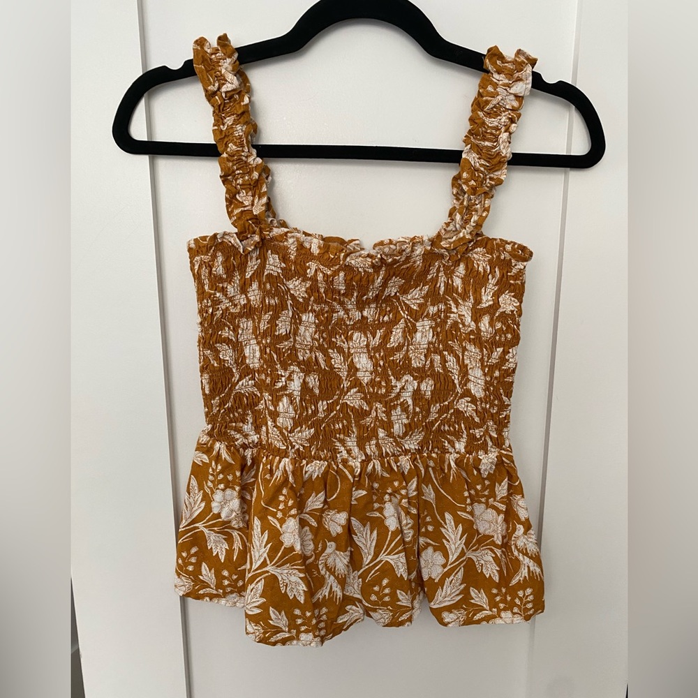 Universal Thread Top